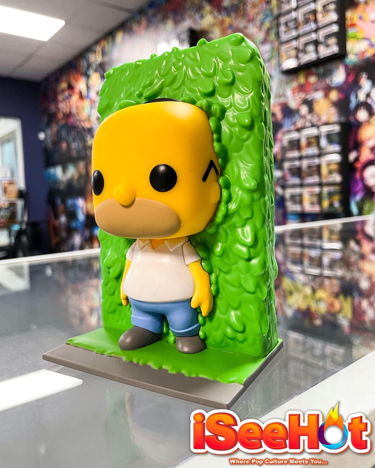 Homer in Hedges (Exclusive) - Funko Pop!